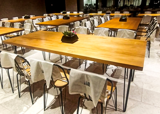 Wooden Dining Tables: Centrepieces for VIP Events in Dubai's Luxury Scene